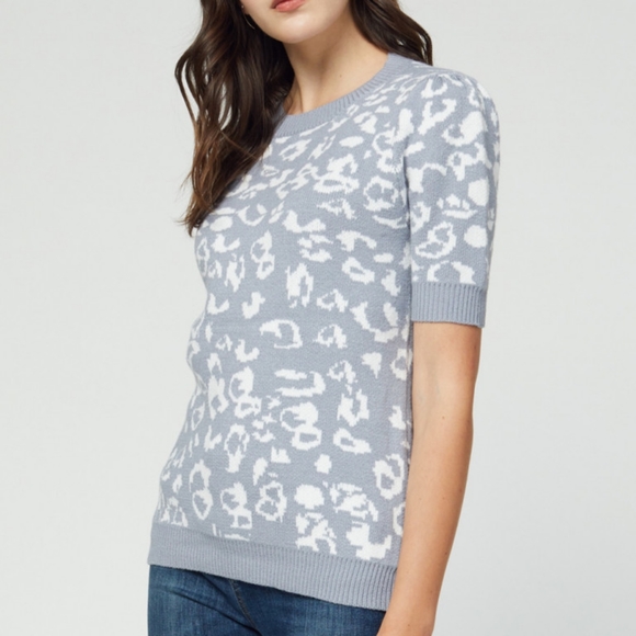 Leopard Print Short Sleeve Sweater - Picture 2 of 7